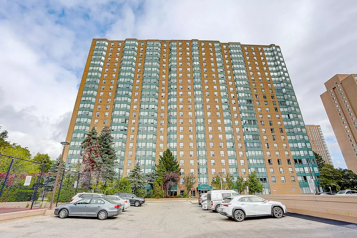 Mississauga, ON L5B 4B1,135 Hillcrest AVE #2215