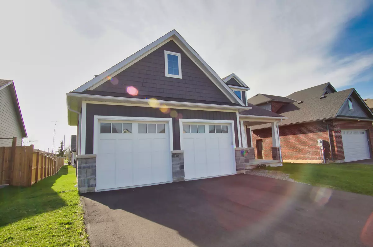 Fort Erie, ON L0S 1S0,3585 Canfield CRES