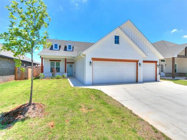 2836 Wild Rose Lane, Yukon, OK 73099