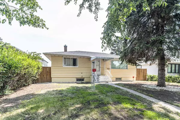 Calgary, AB T2E 3Z1,2028 6 ST NE