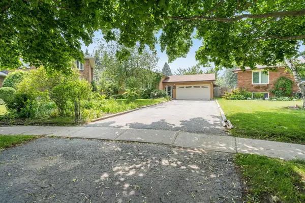 Simcoe, ON L4M 5R8,15 Douglas DR