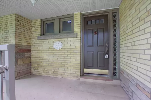 Oakville, ON L6L 2A2,2080 Rebecca ST