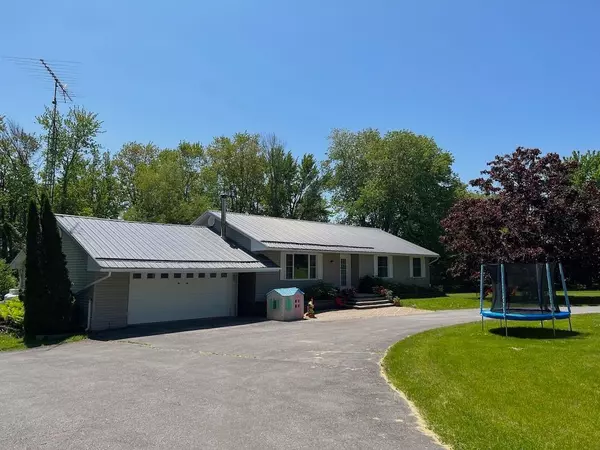 Prince Edward County, ON K0K 1T0,1507 Lakeside DR