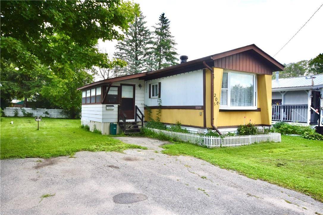 Orillia, ON L3V 6L8,580 WEST ST S #207