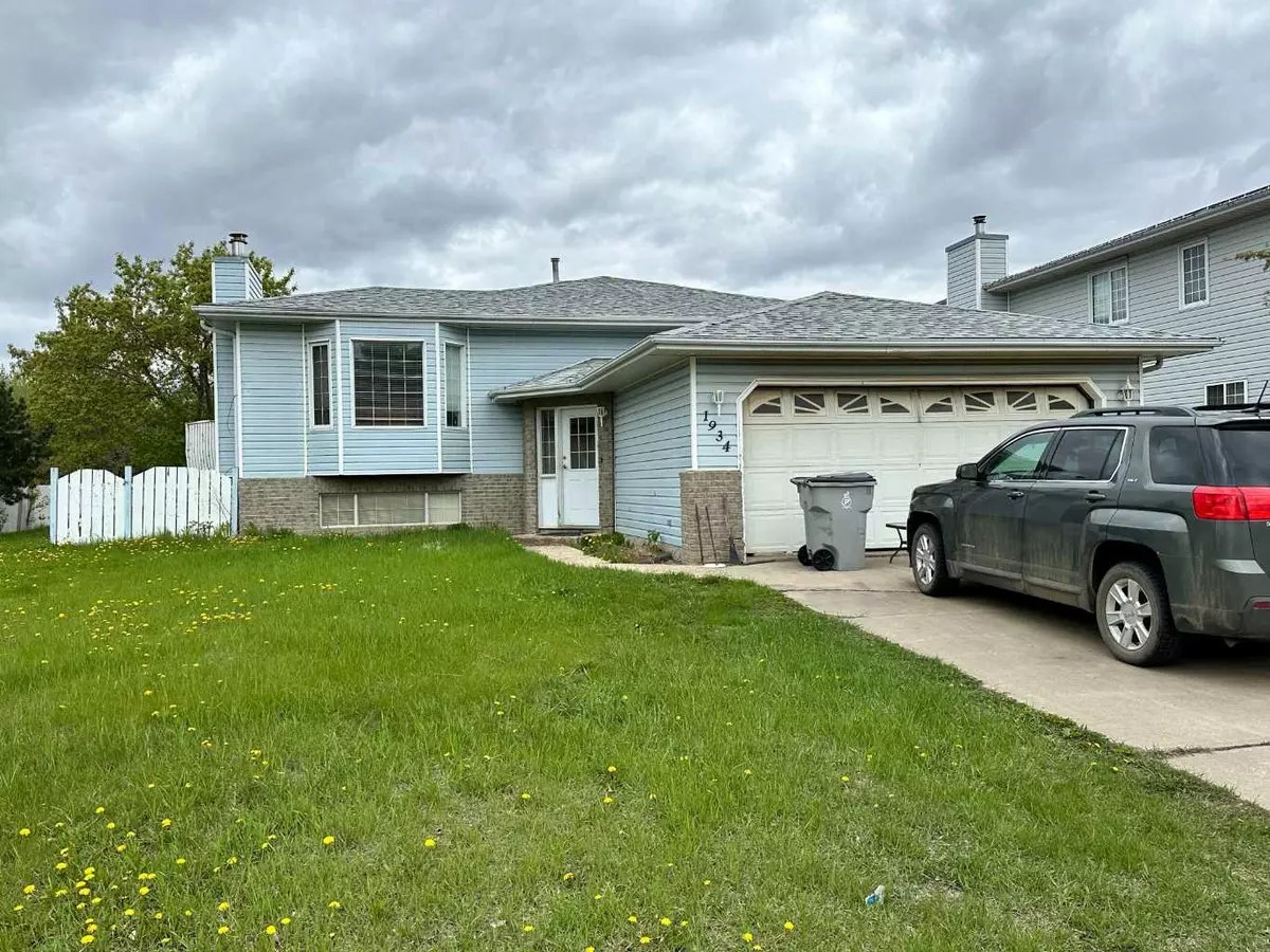 Wainwright, AB T9W 1H6,1934 8 AVE