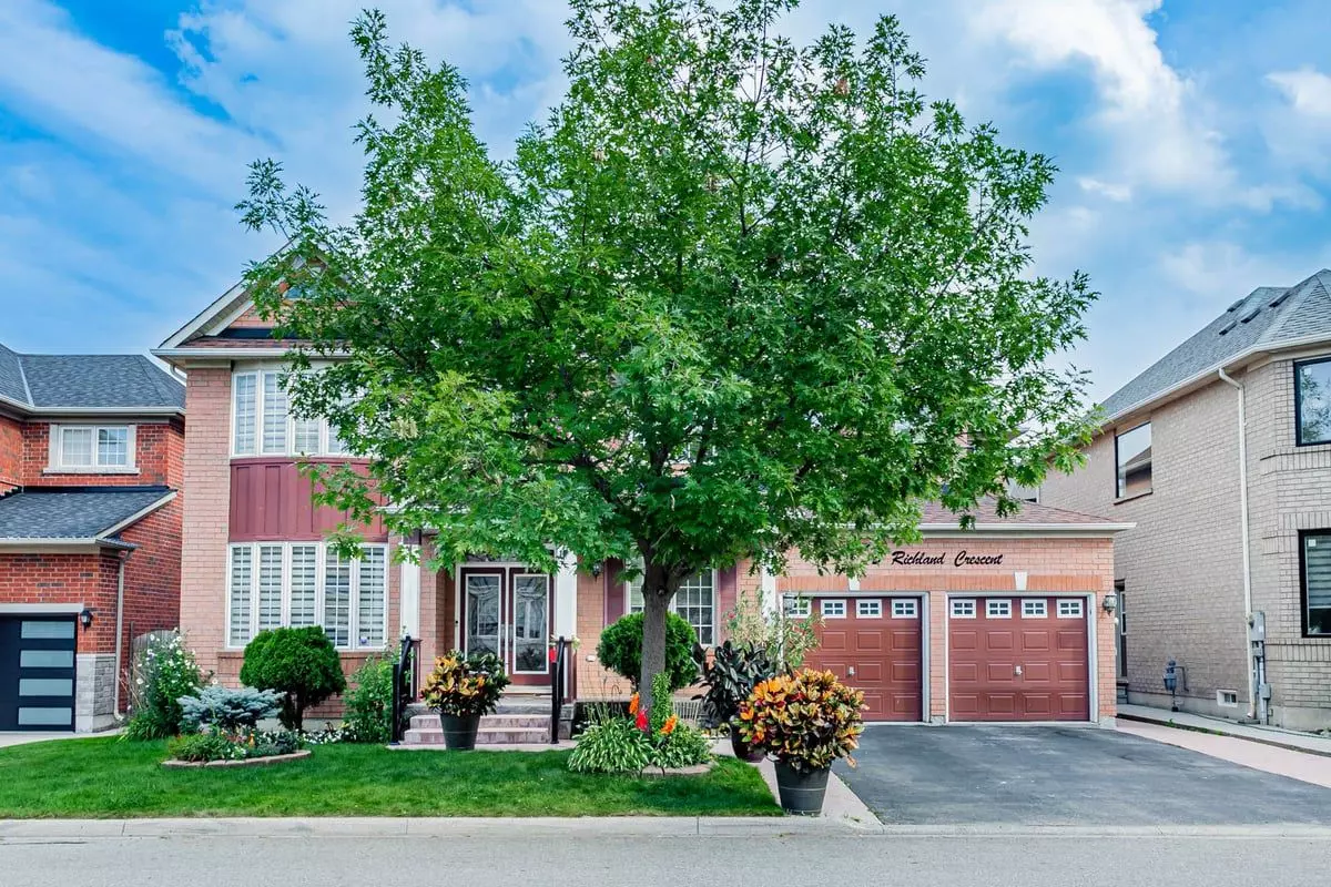 Brampton, ON L6P 1M7,5 Richland CRES