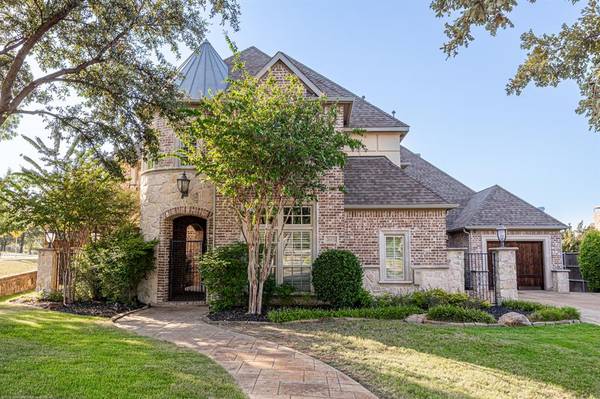 2601 Sir Castor Court, Lewisville, TX 75056