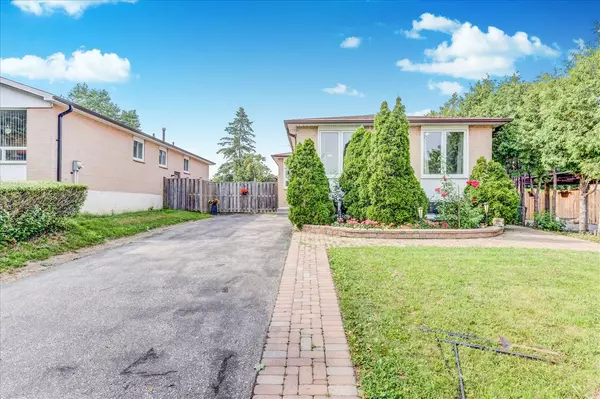 Toronto E11, ON M1B 1N3,71 Winstanly CRES