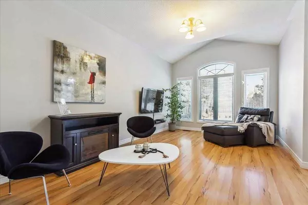 Oakville, ON L6H 6R9,2580 Longridge CRES