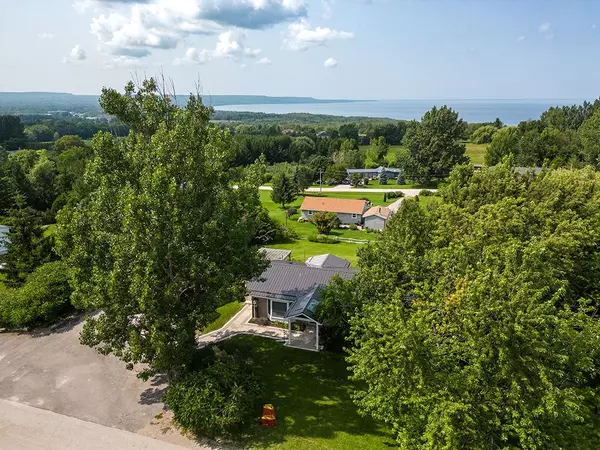 Meaford, ON N4L 1W7,145 Holmes Hill RD