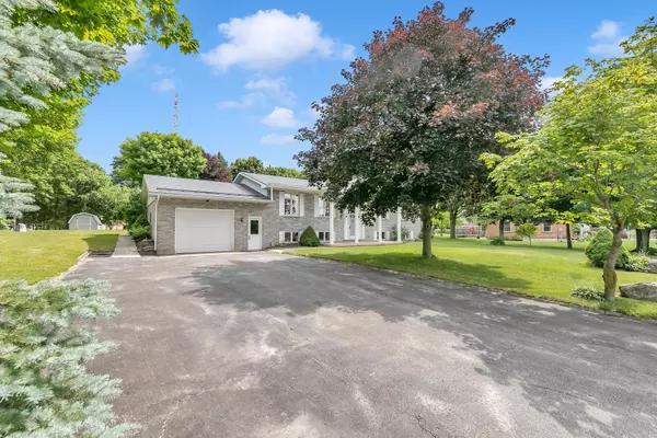 Morris-turnberry, ON N0G 2W0,316 Princess ST