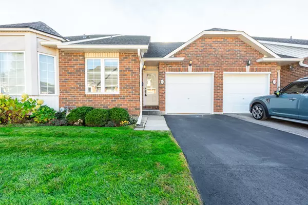 222 Fellowes CRES #11, Hamilton, ON L8B 0R1