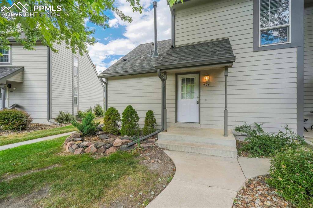 Colorado Springs, CO 80906,424 Cobblestone DR