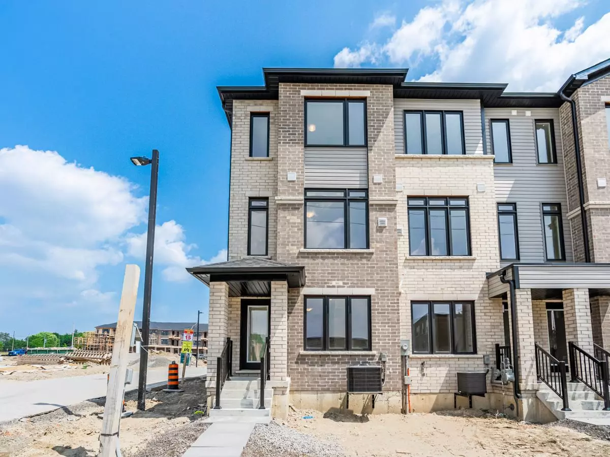 Brantford, ON N3S 3M7,585 Colborne ST #301