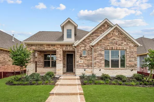 4825 Painted Rose Drive, Arlington, TX 76005