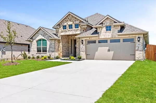 Waxahachie, TX 75165,1820 Bear Oak Court