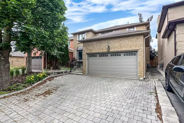 Vaughan, ON L4L 3Z2,22 Rosebury LN