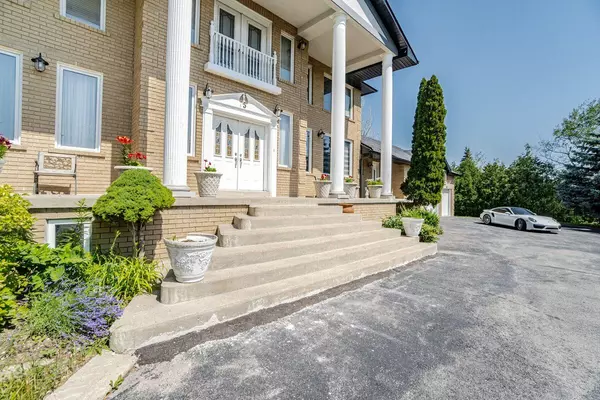 Brampton, ON L6P 0R3,5 Estateview CIR