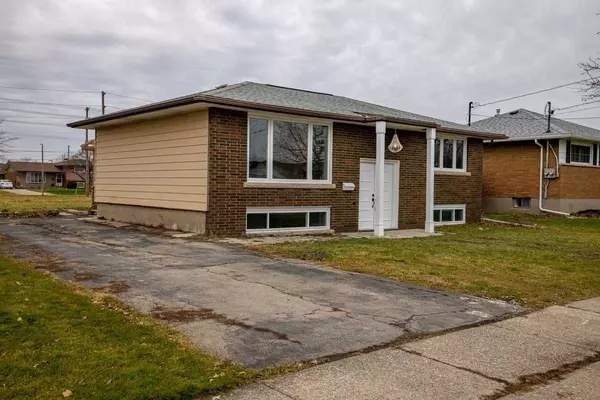 Welland, ON L3B 1G7,68 Grange AVE W