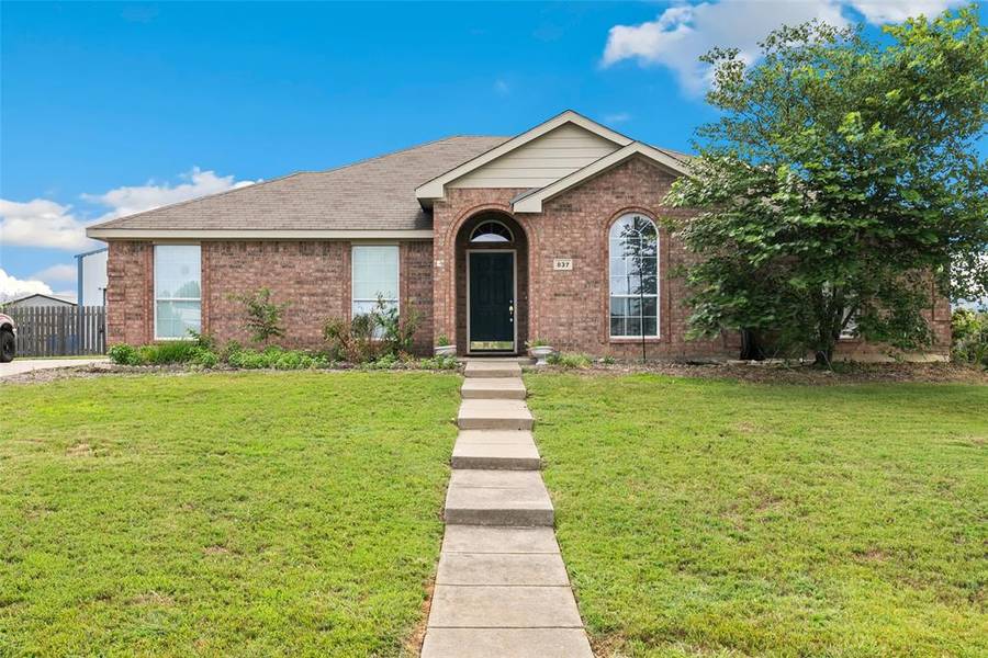 837 Sherry Lane S, Krugerville, TX 76227