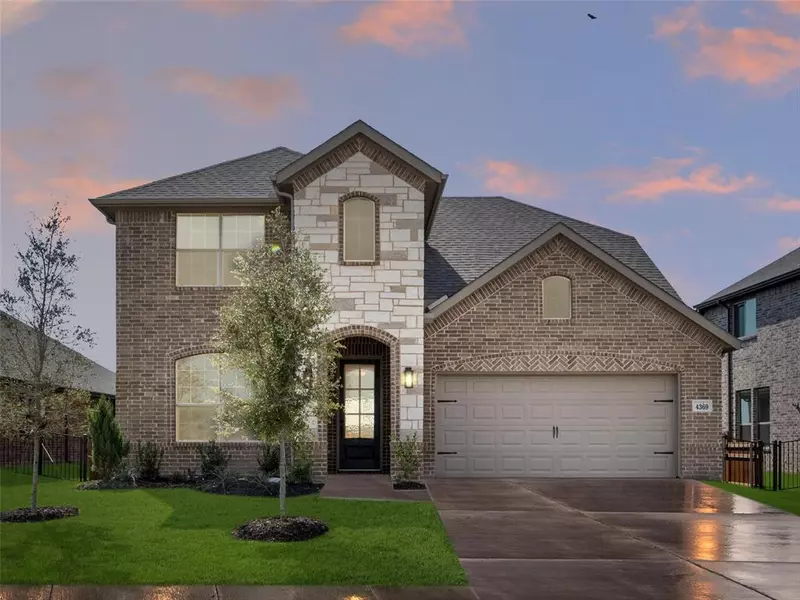 4369 Sun Meadow Drive, Joshua, TX 76058