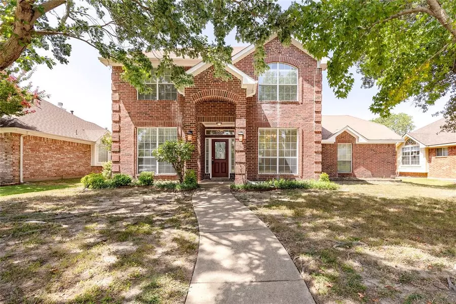 6609 Falcon Street, Rowlett, TX 75089