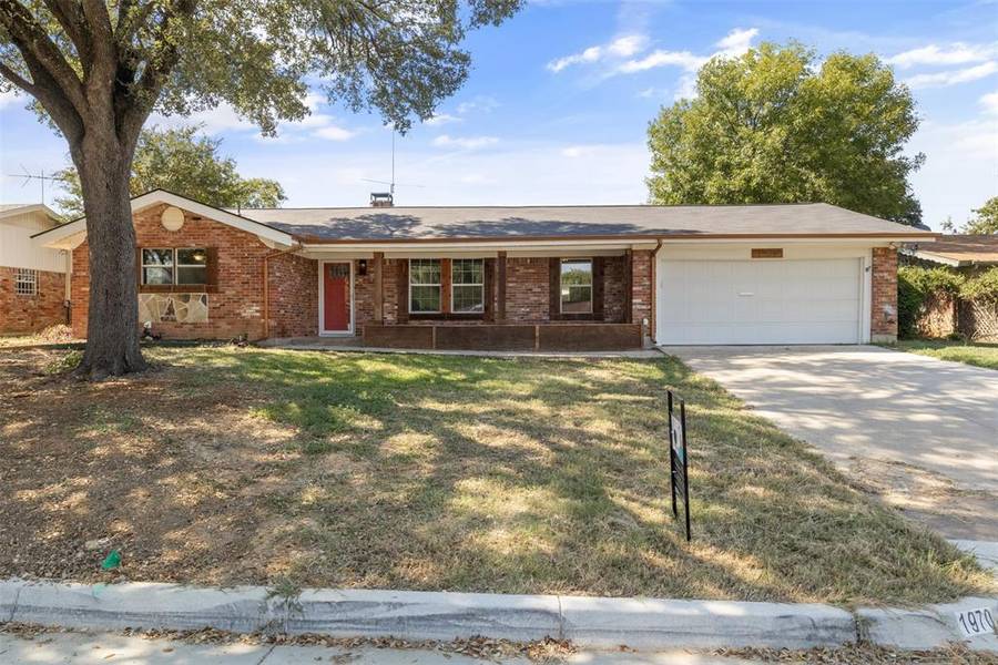 1970 Mims Street, Fort Worth, TX 76112