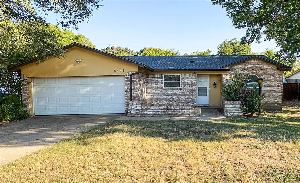 6428 Stardust Drive N, Watauga, TX 76148