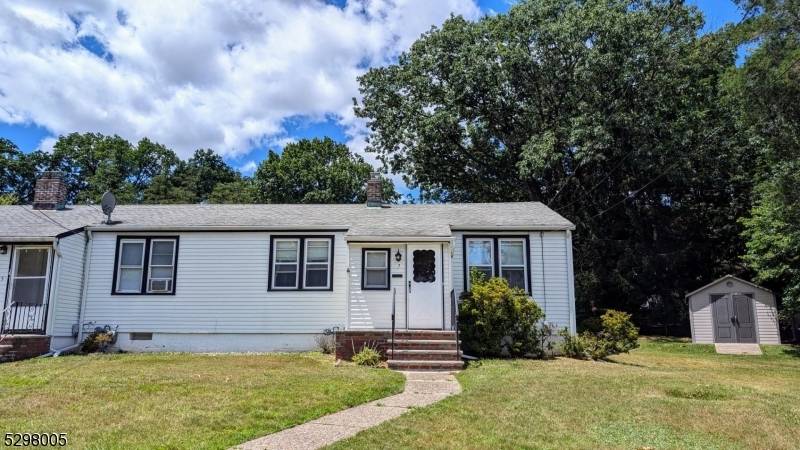 5 Van Wagoner Ave, Clifton City, NJ 07013