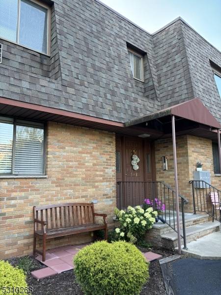 168 Diamond Bridge Ave #6, Hawthorne Boro, NJ 07506