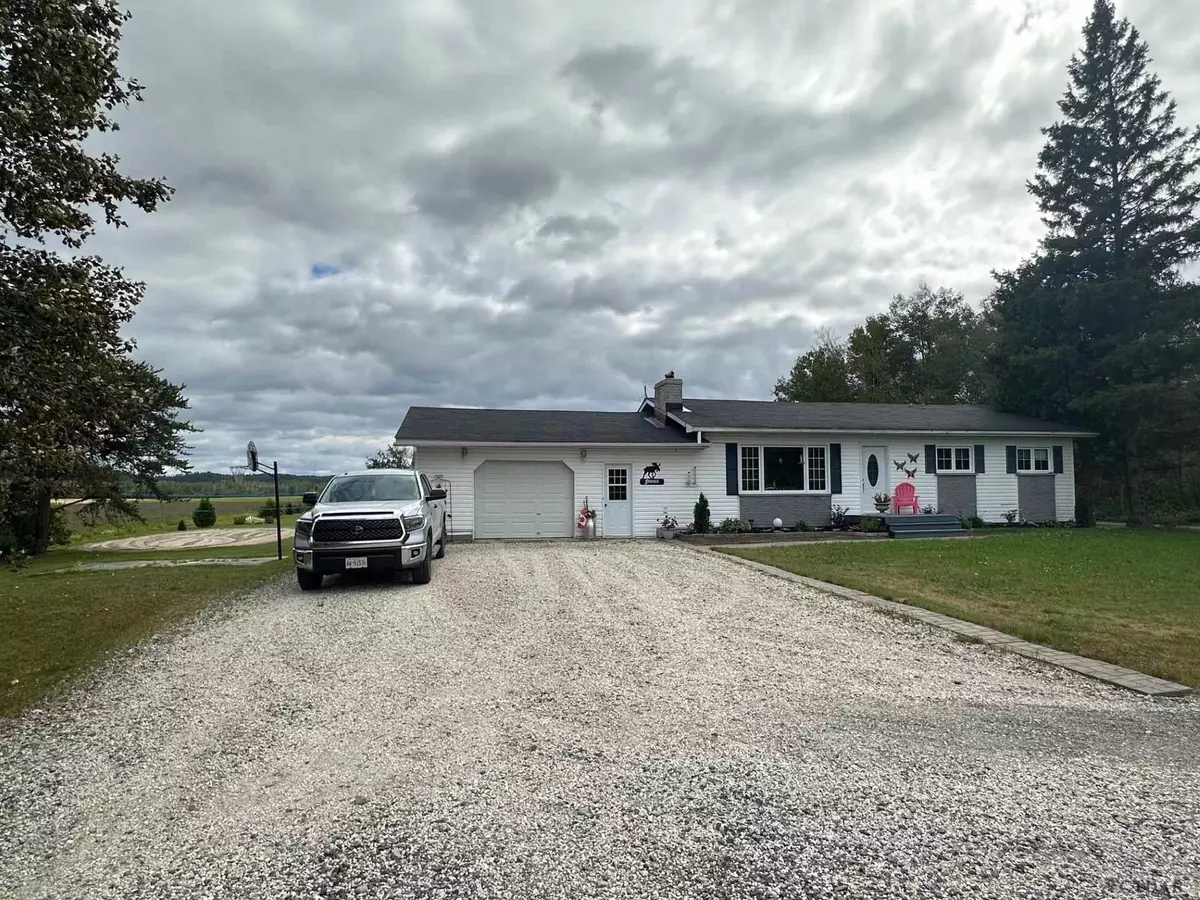 Timiskaming Remote Area, ON P0J 1M0,888144 Hwy 65 W