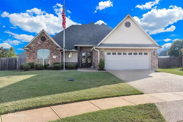 202 Arrowhead Drive,  Bossier City,  LA 71111