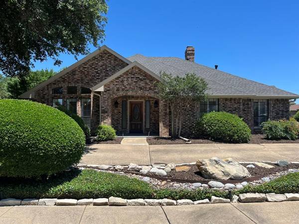 2501 Radcliffe Drive, Rowlett, TX 75088