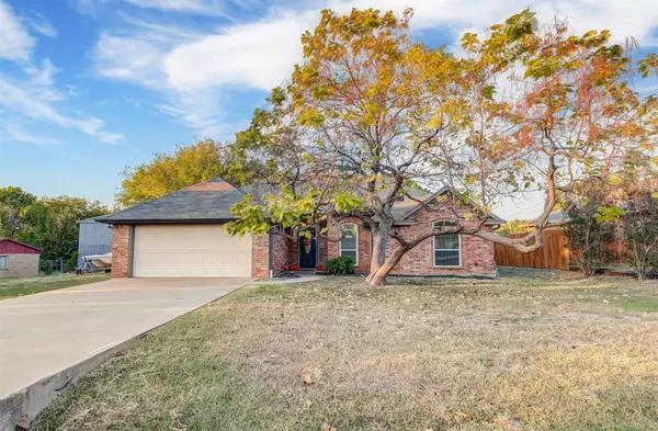 208 James Street, Aledo, TX 76008