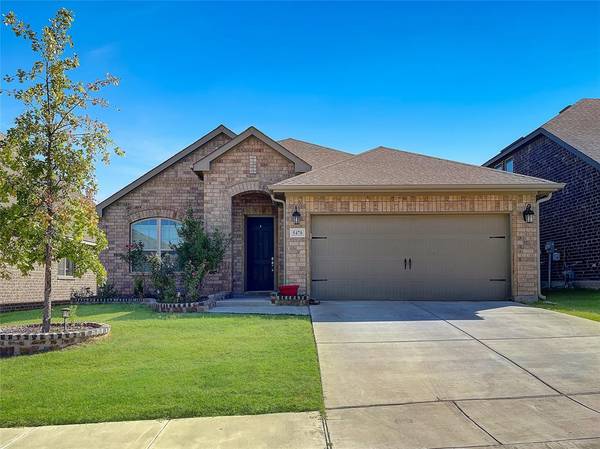 5470 Ridgeway Drive, Haltom City, TX 76137