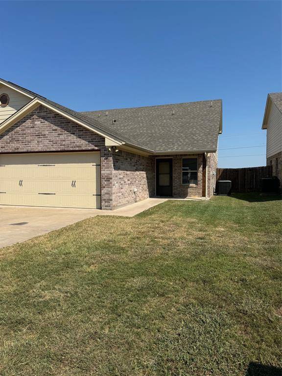 3112 Weave Court, Granbury, TX 76049