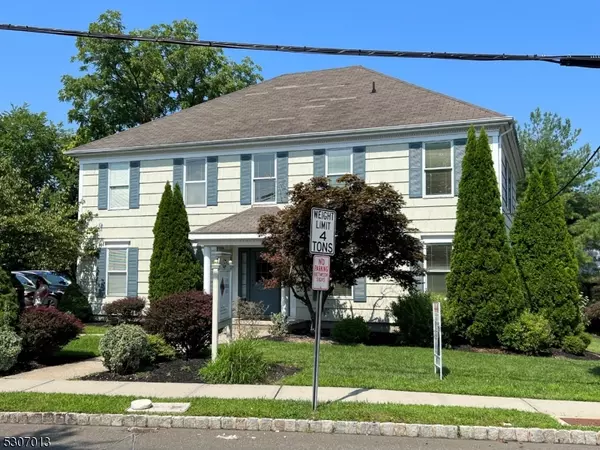 36 Park Ave, Verona Twp., NJ 07044