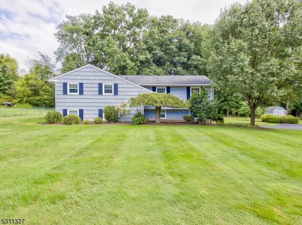 14 Mullen Rd, Readington Twp., NJ 08889