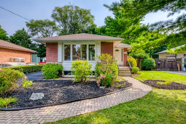 Oakville, ON L6K 2H9,255 Weldon AVE #Lower