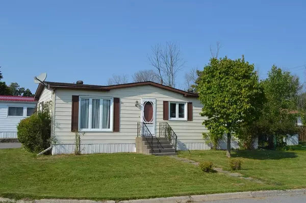 4 Annette BLVD,  Quinte West,  ON K8N 4Z3