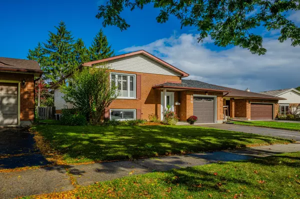 Kitchener, ON N2B 3K3,120 Oakhurst CRES