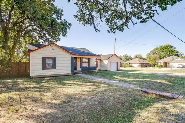 Springtown, TX 76082,229 W 3rd Street