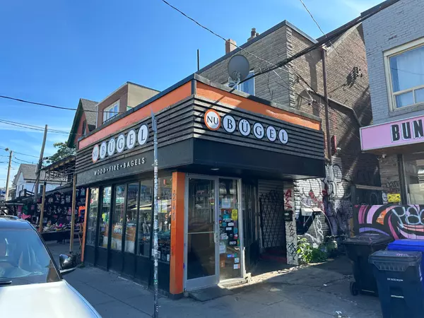 Toronto C01, ON M5T 2L7,240 Augusta AVE N