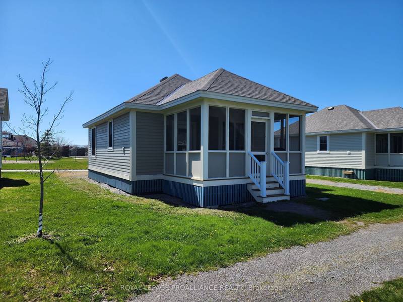 38 Meadow View LN, Prince Edward County, ON K0K 1P0