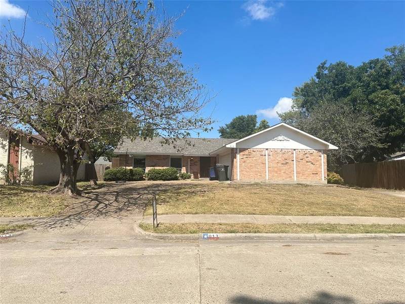 913 Spring Lake Drive, Garland, TX 75043