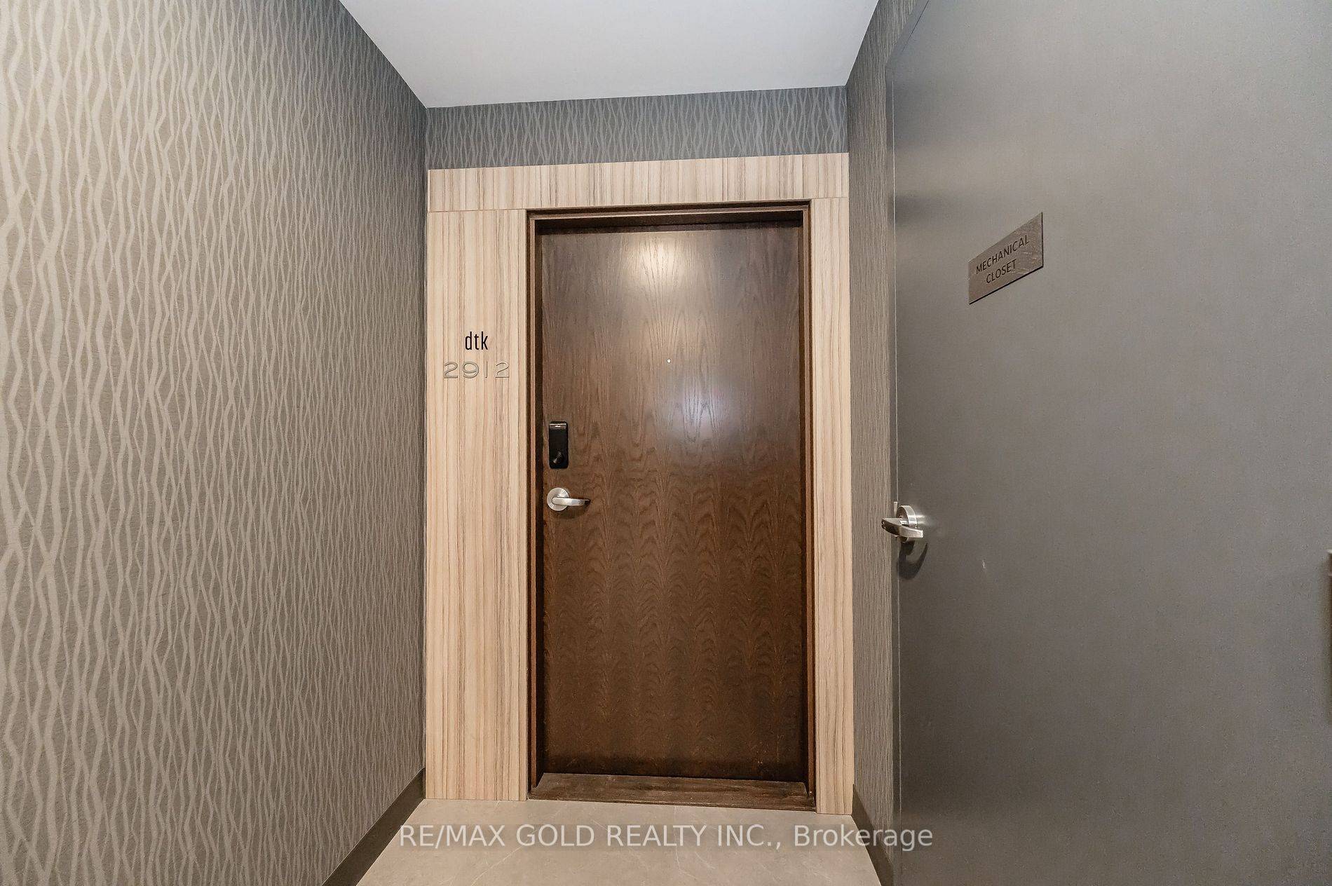 Kitchener, ON N2H 0C7,60 Frederick ST #2912