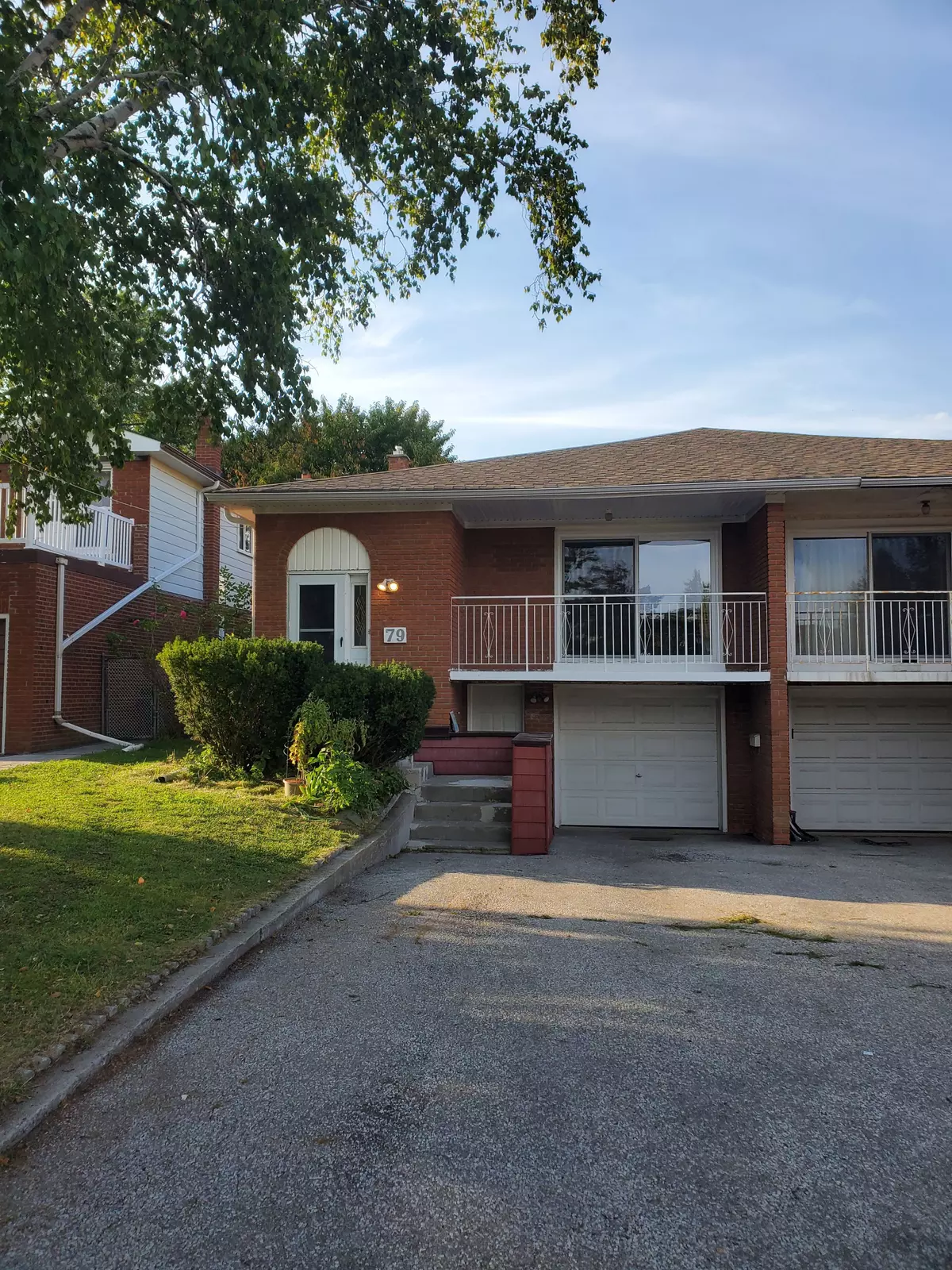 Toronto C15, ON M2J 3K4,79 Baroness CRES