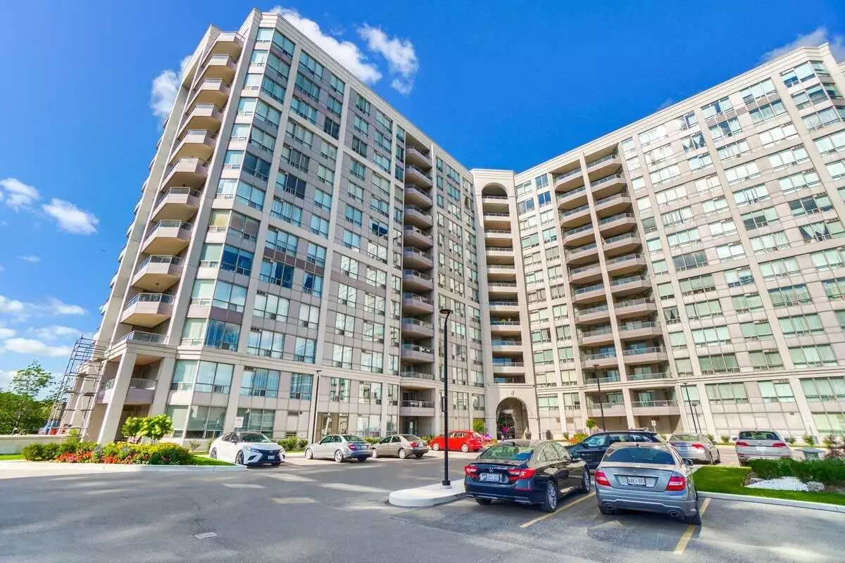 Richmond Hill, ON L4B 4R8,9017 Leslie ST #222