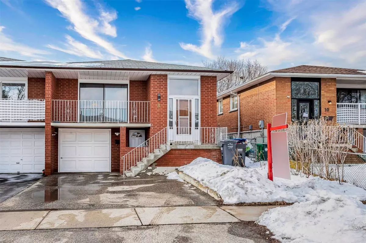 Brampton, ON L6V 3K2,8 Major Oaks DR