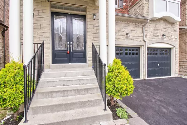 Richmond Hill, ON L4E 1B9,64 Meadowsweet LN